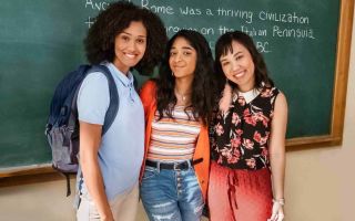 Я никогда не… ждала дату выхода 3 сезона