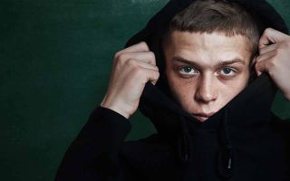 Новенький не знает дату выхода 3 сезона