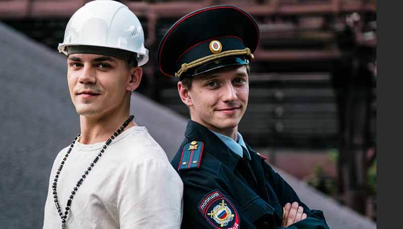 Дата выхода новых серий в России 2 сезон шоу Разрешите обратиться