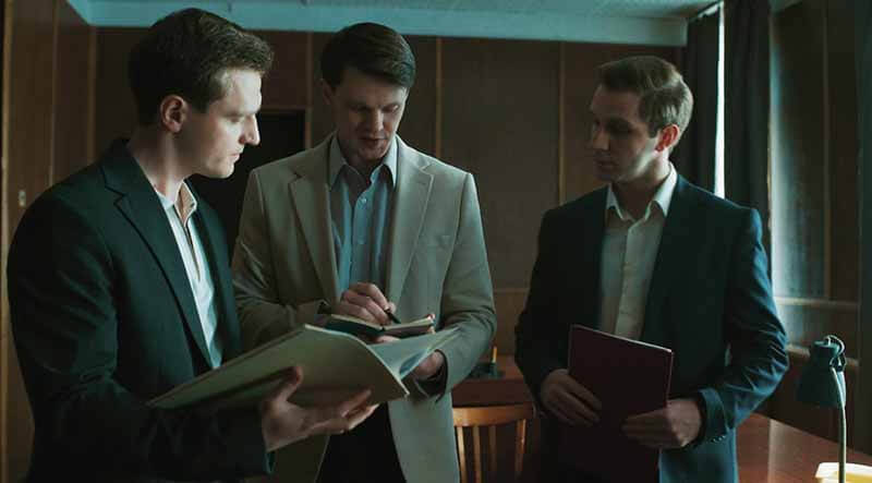 «Ничья в пользу КГБ» — фото из сериала, премьера второго сезона может наступить в 2026-2027 году.