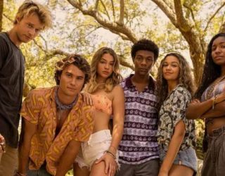 Сериал «Внешние отмели» — заставка, 5 сезон выйдет в 2026 году.