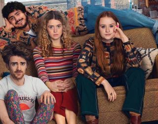 Сериал «Экстраординарная» — заставка, 3 сезон может выйти в 2026-2027 году.