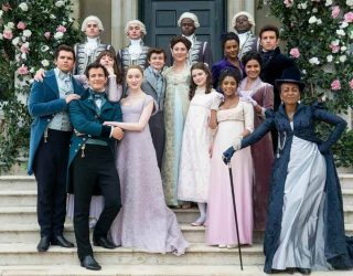 Когда выйдет 5 сезон «Бриджертонов»: Netflix продлил сериал на 5 и 6 сезоны Сериал «Бриджертоны» — заставка, 5 сезон может выйти в 2027-2028 году.