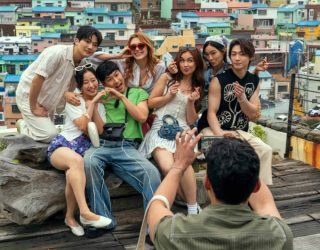 Сериал «Целую, Китти» — заставка, 3 сезон выйдет 2 апреля 2026 году.