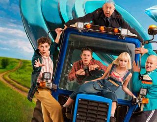 Когда выйдет 2 сезон «Не в своей тарелке» на СТС и будет ли он вообще Сериал «Не в своей тарелке» — заставка, 2 сезон может выйти в 2027-2028 году.