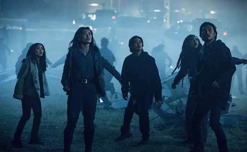 «Монарх: Наследие монстров» — кадр из сериала, премьера третьего сезона на Apple TV+ может наступить в 2027-2028 году.